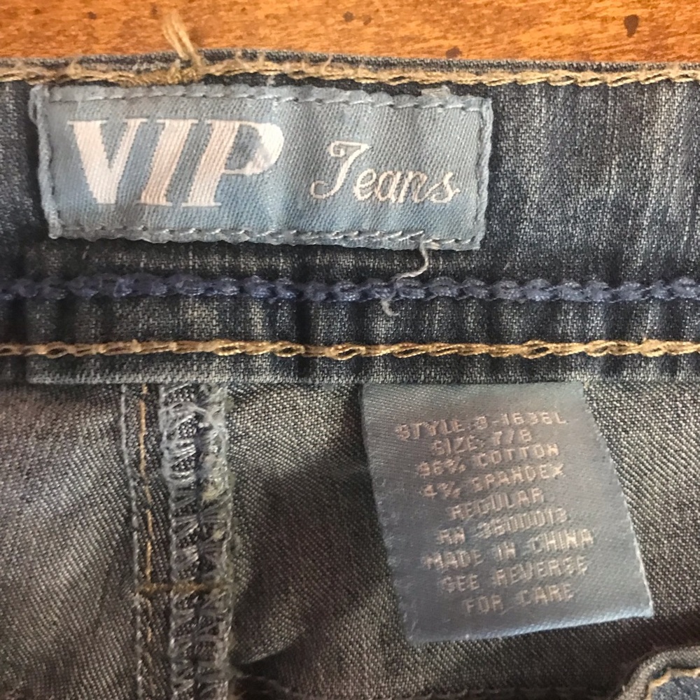 VIP Jeans Denim Capris - Picture 3 of 4